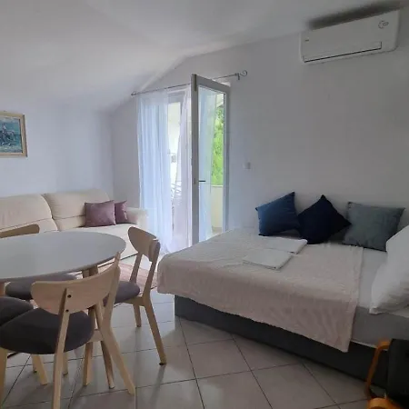 Ankica Ruskamen Lokva Rogoznica