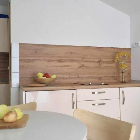 Ankica Ruskamen Lokva Rogoznica