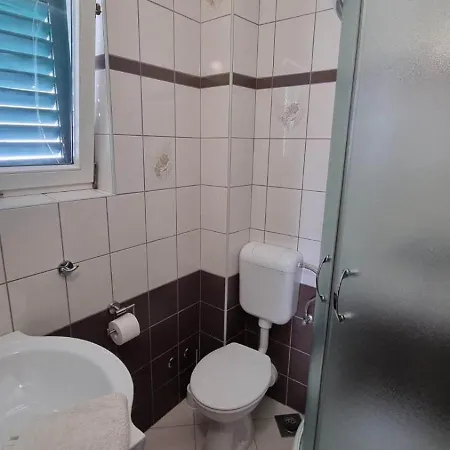 Ankica Ruskamen Lokva Rogoznica